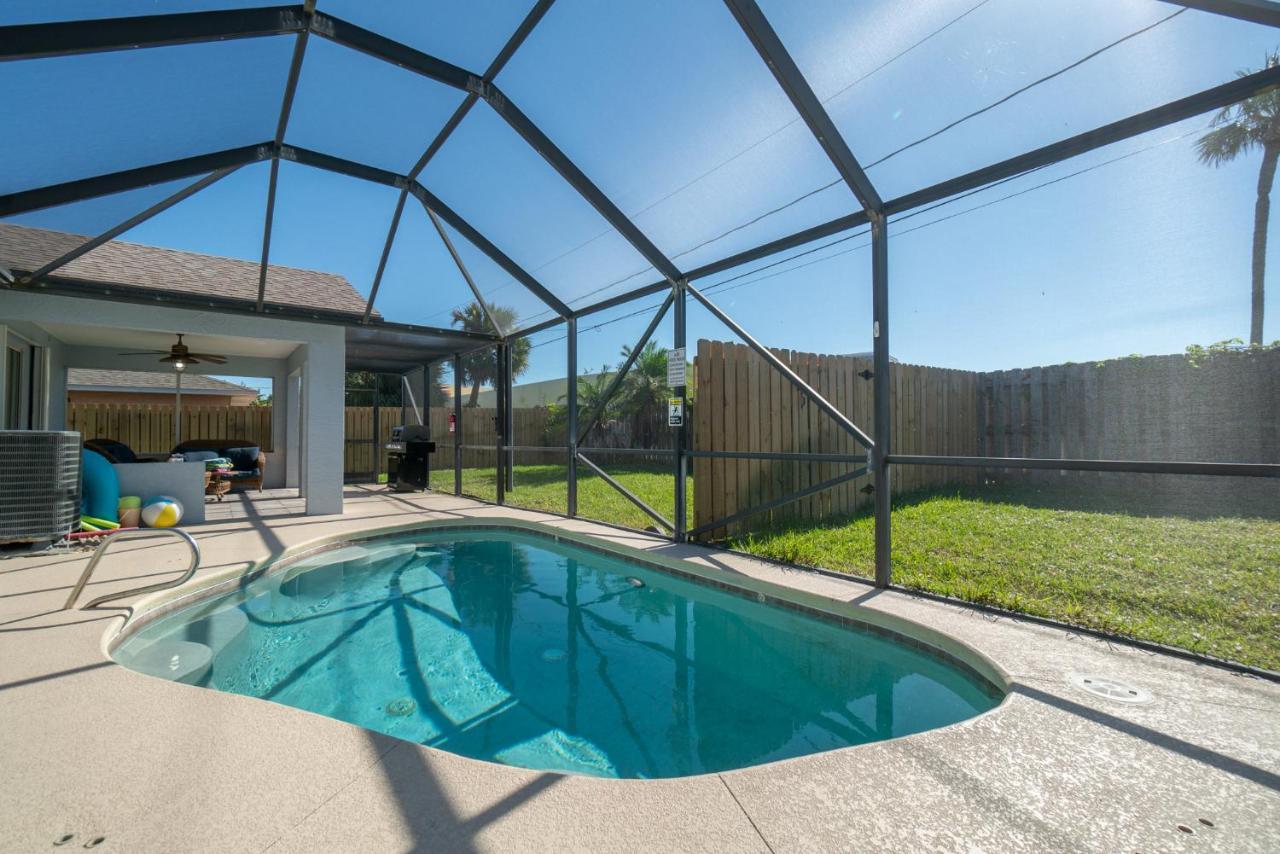 Serene Seaside Retreat - Dog Friendly - 2Br Townhouse With Shared Heated Pool Steps To Paradise Beach! Melbourne Eksteriør bilde